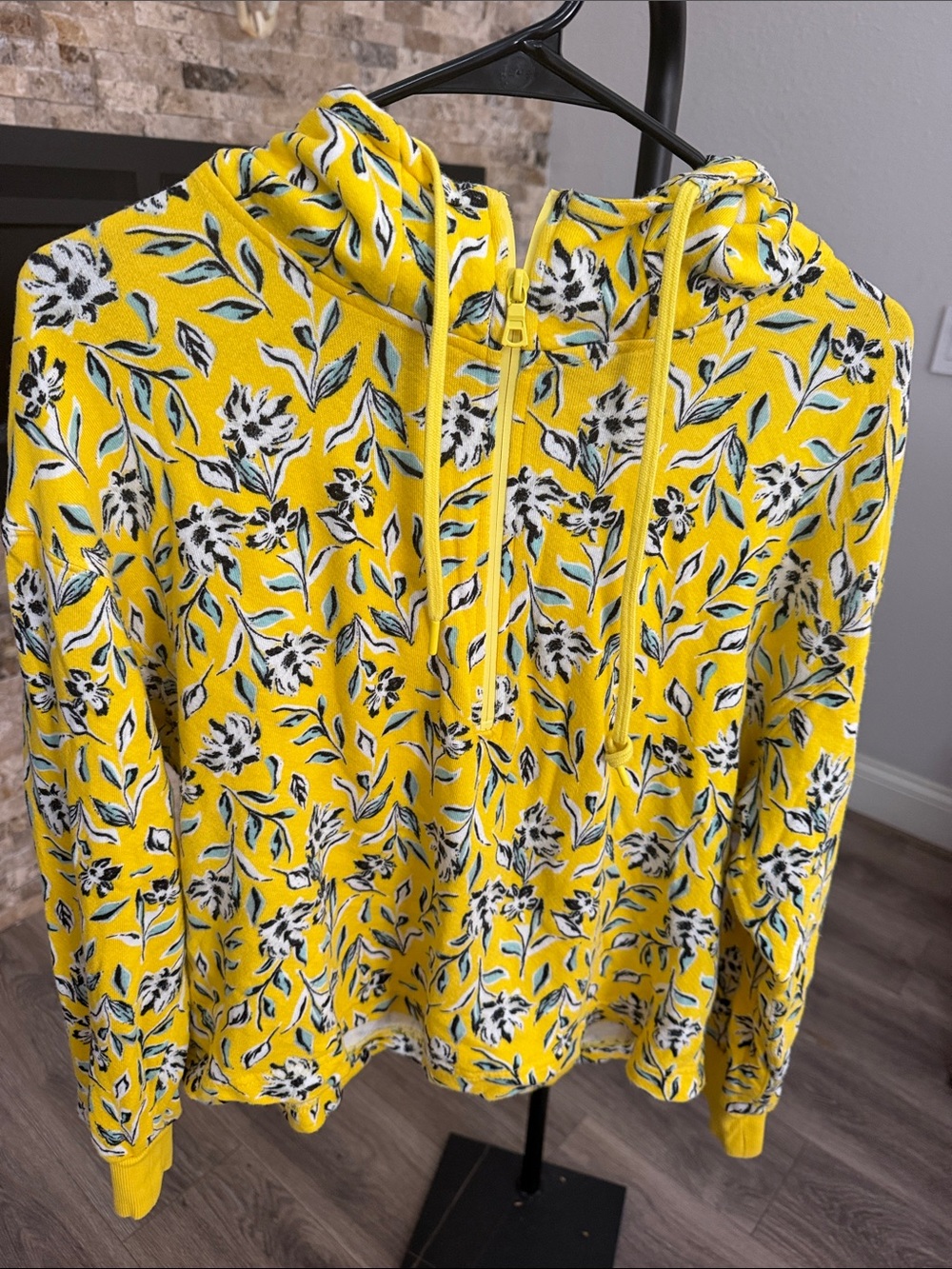 Alice & Olivia medium Yellow Floral Zip-Up Hoodie Jacket and XS biker shorts